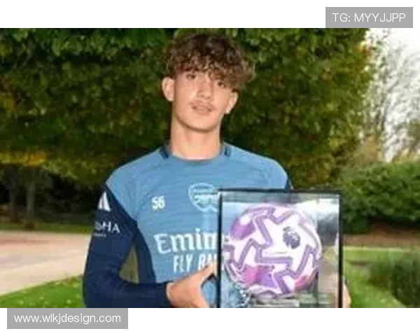 英格兰U19队新星崭露头角15岁小将道曼等四人入选名单